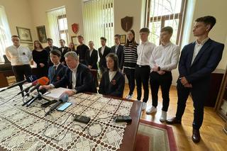 Finaliści i laureaci olimpiad i konkursów z I LO w Nowym Sączu