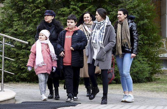 Ewa Krawczyk na grobie męża w rocznicę jego śmierci