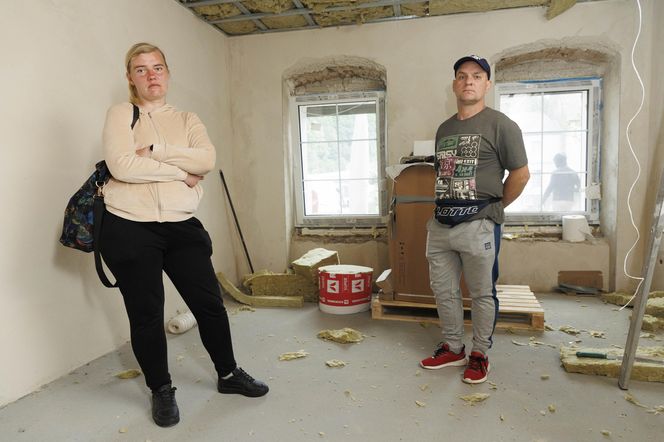 Powodzianie na ostatniej prostej remontu mieszkania. Marzą już tylko o jednym.