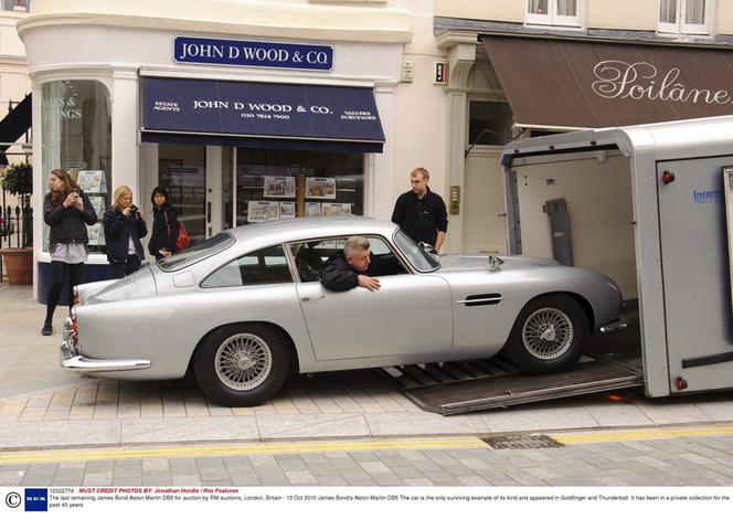 Aston Martin DB5 coupe