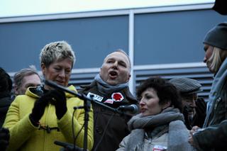 Była żona broni bulteriera, a brat go obraża