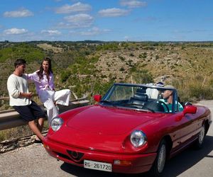 	Barwy szczęścia, odc. 3142. Justin (Jasper Sołtysiewicz), Regina (Kamila Kamińska), Franek (Mateusz Banasiuk)