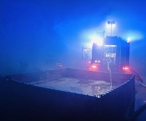 Pożar w Andrzejkach. Strażacy walczyli o uratowanie zwierząt i domu