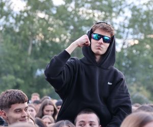 Tłum studentów bawił się pierwszego dnia Juwenaliów Politechniki Lubelskiej 2025