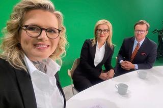 Karolina Opolska nową prowadzącą w TVP Info. Uwagę przykuwa ogromny tatuaż na szyi
