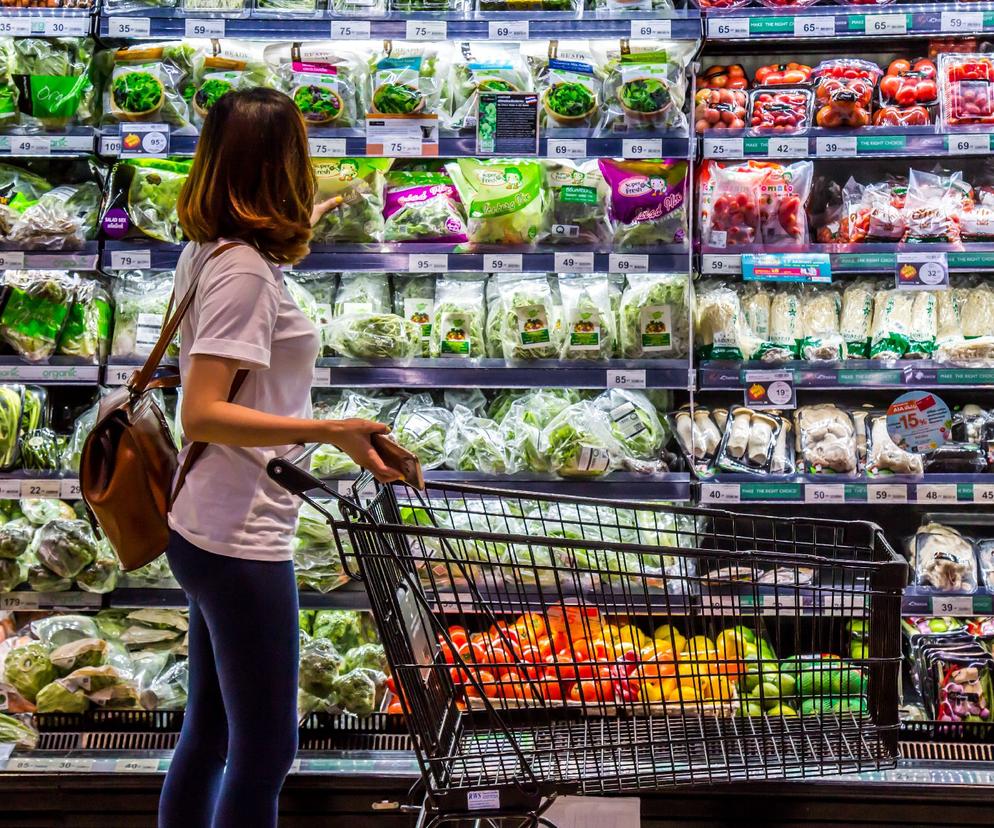 Mniejsze opakowanie, ta sama cena - na tym polega downsizing. Jak uniknąć tej pułapki?