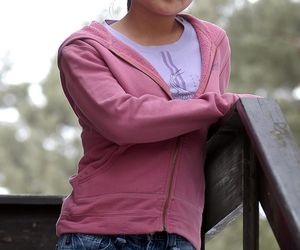 Nie do wiary jak dziś wygląda dziecięca gwiazda! Dosłownie kipi seksapilem