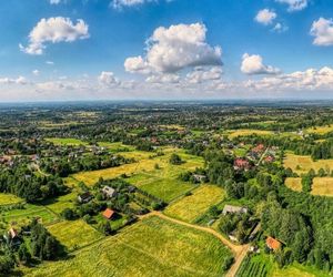 Ta wieś jest ogromna! Zamieszkuje ją tyle osób, co niejedno miasto