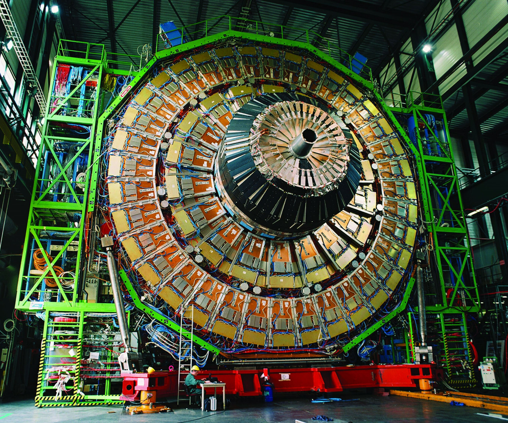 Kryzys energetyczny ograniczy pracę Wielkiego Zderzacza Hadronów