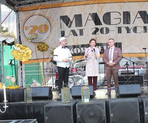 Było spotkanie z modą, muzyką i samochodami z lat 20. w Korczewie. Za nami impreza „Magia lat 20-tych” 2025