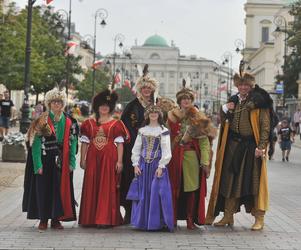 Armaty zagrzmiały w Warszawie. Obchody święta Wojska Polskiego