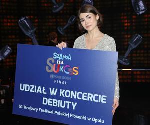 Dominika Dobrosielska wygrała Szansę na sukces. Teraz wystąpi w Opolu. Co o niej wiemy?