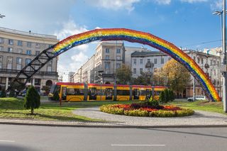 Częściowo spalona tęcza w 2012 roku