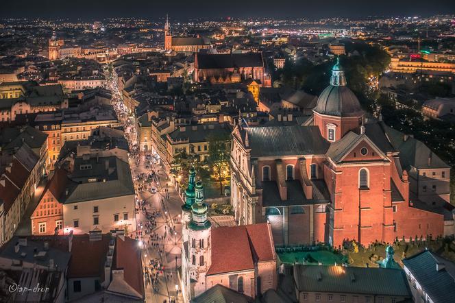 Kraków niczym Las Vegas. Takich zdjęć nocnego miasta jeszcze nie widziałeś