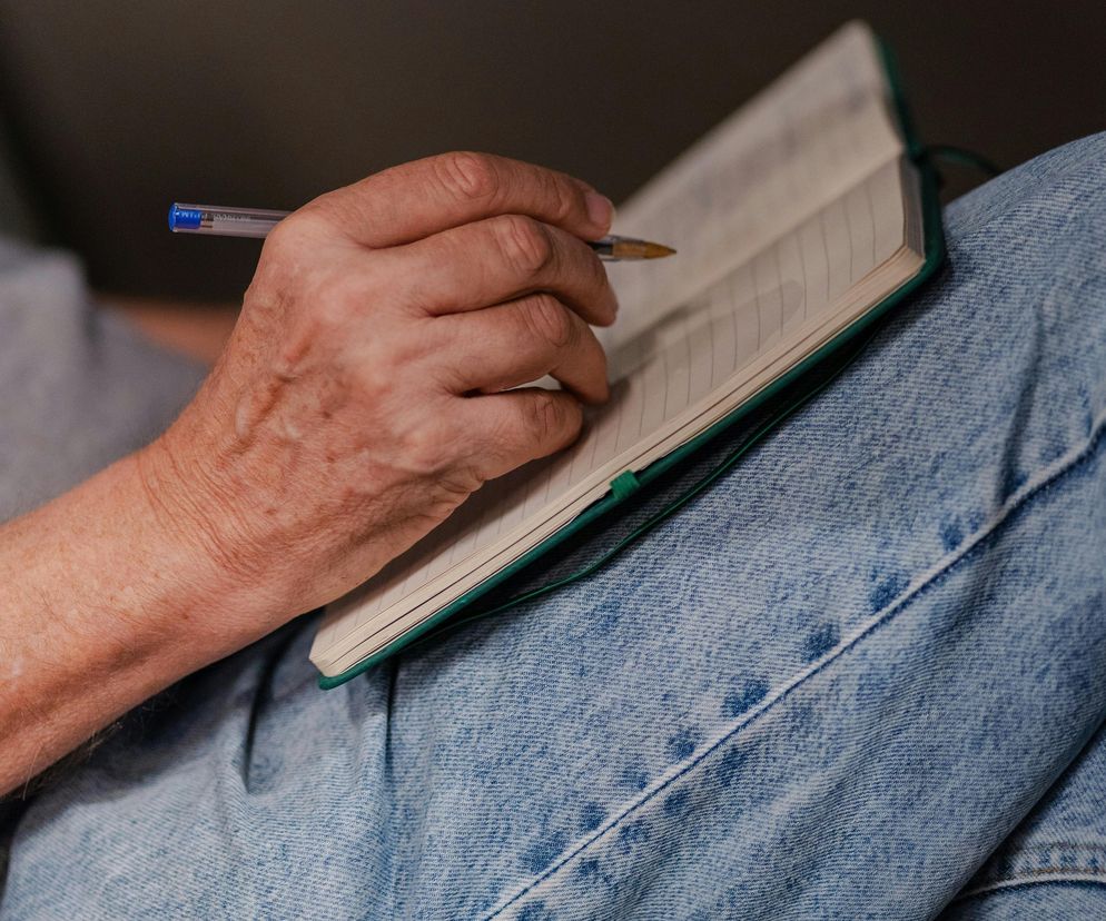 Quiz. Dyktando z 2000 roku na ocenę. Zobacz, jak ci pójdzie