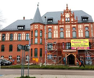 Państwowa Szkoła Muzyczna w Szczecinku po remoncie dachu