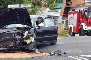 Wypadek na krajowej 42 w Parszowie. Jedna osoba została poszkodowana 