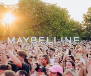 Maybelline NY Music Stories 2024 za nami. Co się działo na Błoniach PGE Narodowego?