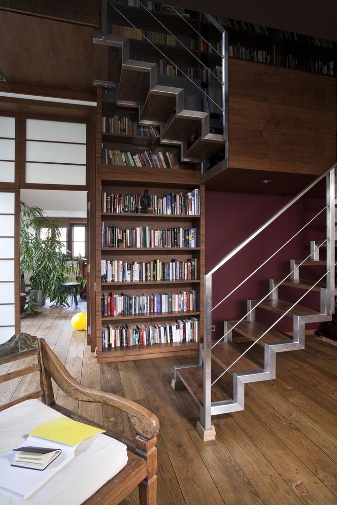 Książki w domu. Regał, półka, a może coś innego. Biblioteka z pomysłem