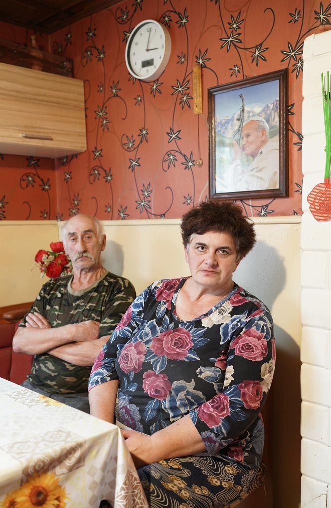 "To był istny armagedon". Teresa z Podlasia przeżyła horror. Bandyci wtargnęli do jej domu