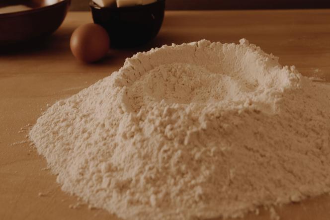 GIS ostrzega: Wyrzuć tę mąkę! Zawiera niedozwoloną substancję