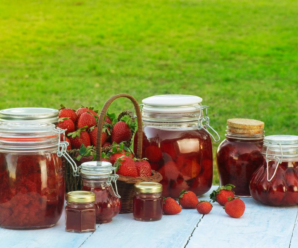 Jak długo gotować truskawki w słoikach: 7 sprawdzonych rad