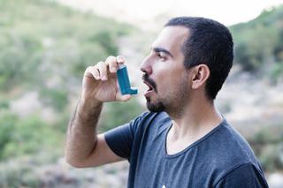 Astma oskrzelowa ciężka (trudna) - przyczyny, objawy, leczenie