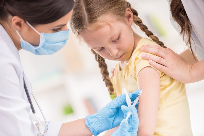 Nieszczepione dzieci nie pójdą do przedszkola? – prawne skutki braku szczepień ochronnych
