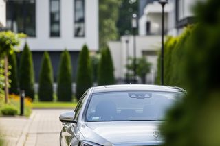 Luksusowe auto odzyskane w Wilanowie. Co skrywa historia przywłaszczenia?