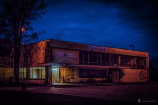 Zaniedbany dworzec na Górczynie