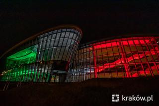 Kraków solidarny w Włochami! Miasto zostało podświetlone na włoskie barwy [WIDEO]
