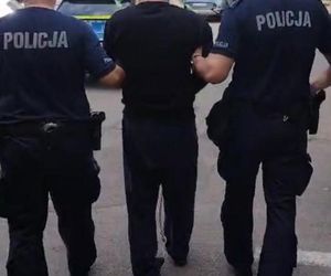 Wtargnął z siekierą do mieszkania