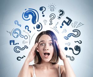 Quiz. Jesteś humanistą, czy masz umysł ścisły? Ten test zdradzi, czy nawijasz słowa, jak makaron na uszy, a może procenty i pierwiastki to miód dla Twej duszy