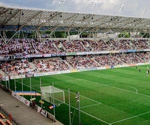 Prezydent żąda dymisji za aferę na stadionie!