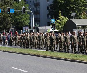 Defilada wojskowa w Katowicach i piknik. Wojewódzkie Obchody Święta Wojska Polskiego 2024