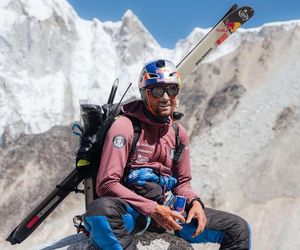 Andrzej Bargiel zjechał na nartach z Mount Everest