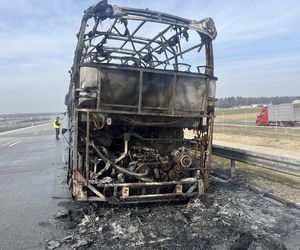 Pożar autokaru z dziećmi na A2
