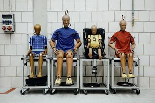 Manekiny w testach zderzeniowych