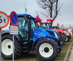 Rolnicy wyszli na ulice. Rozpoczął się protest w woj. łódzkim. „Opłacalność jest na krytycznym poziomie”