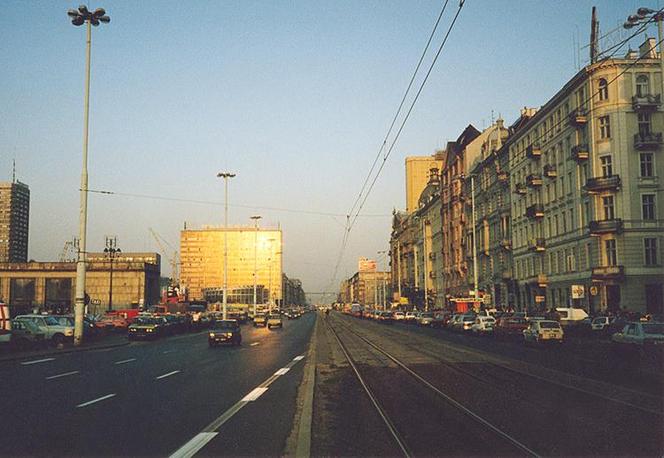 Aleje Jerozolimskie. Widok od skrzyżowania z ulicą Emilii Plater w kierunku Wisły, 1991