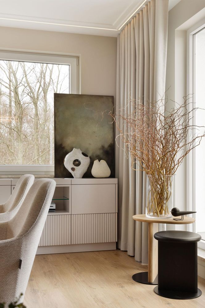 Mieszkanie w tonacji taupe - projekt Tatewik Caturowa 