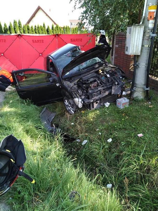 Tragedia niedaleko Kielc. Autobus MZK zderzył się z autem osobowym. W wypadku zginęła kobieta 