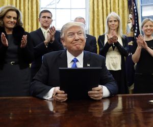 Tego Trump jeszcze nie robił! Chce ogromnej parady w swoje urodziny. Jak król