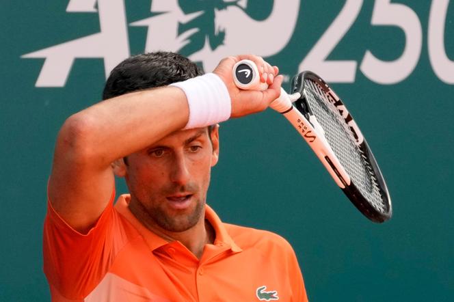 Novak Djoković pokazał prawdziwą twarz po meczu z Hurkaczem! Internet aż huczy. Tak zachował się przed kamerami