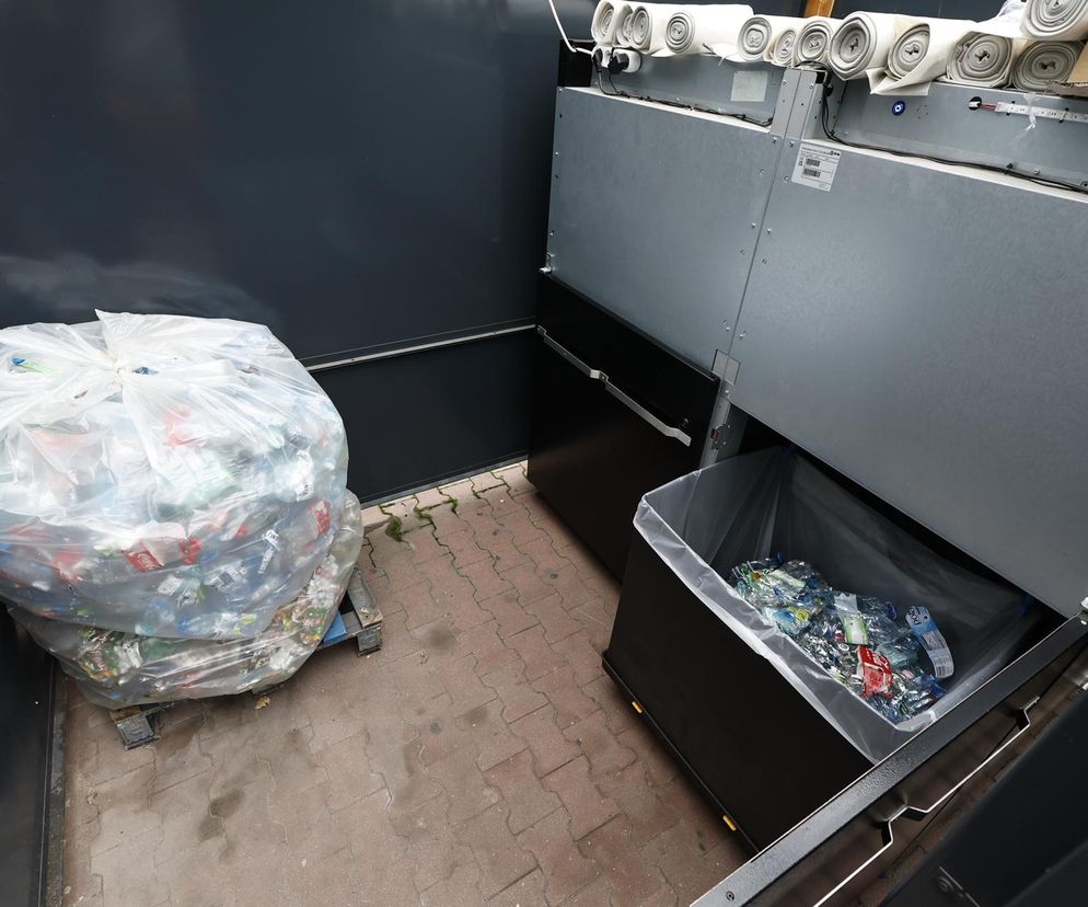 Zarobił 1700 zł zbierając butelki. Nowy rekord