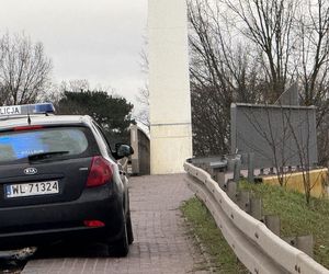  Śmiertelny wypadek na wiadukcie w Grodzisku Mazowieckim. Kierowca zasłabł za kierownicą