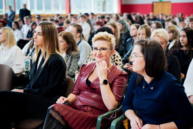 Uroczysta akademia z okazji Dnia Komisji Edukacji Narodowej w ZSP nr 5 odbyła się 13.10.2023