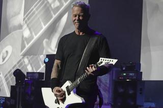 Metallica i język klingoński? Metalowe zaprzysiężenie Burmistrza Portsmouth