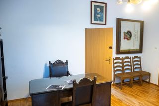 Gabinet prezesa z kultowego filmu Miś