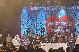 Finał WOŚP w Olsztynie. Pokaz laserowy podczas „Światełka do nieba” zachwycił wszystkich [ZDJĘCIA]